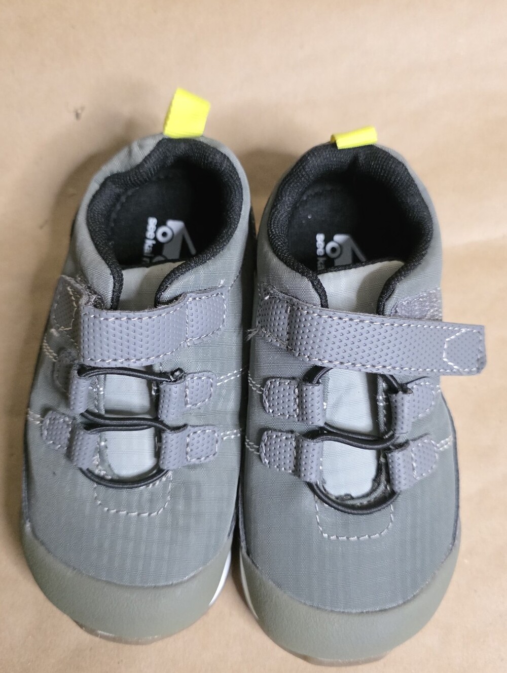 See KAI Run Kids Shoes Sz 9